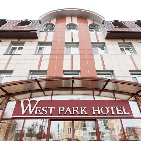 West Park Hotel Sofiivska Borshchahivka Exterior foto